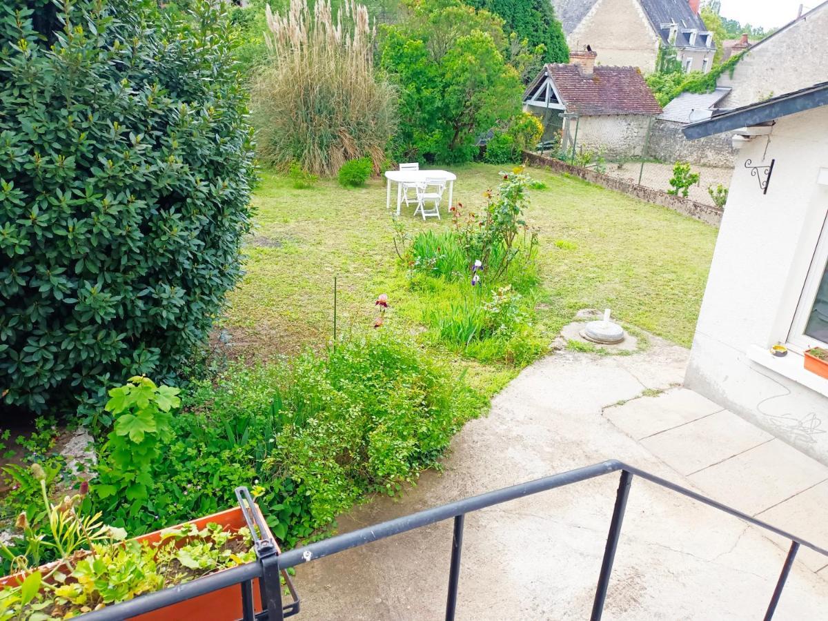 Petite Maison Etape Loire A Velo Ou Compostelle Mosnes Extérieur photo